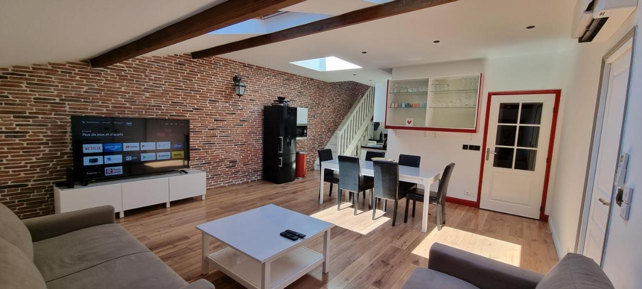 Loft 80M2 En Plein Coeur De La Vieille Ville 3 Etoiles Toulon Bagian luar foto