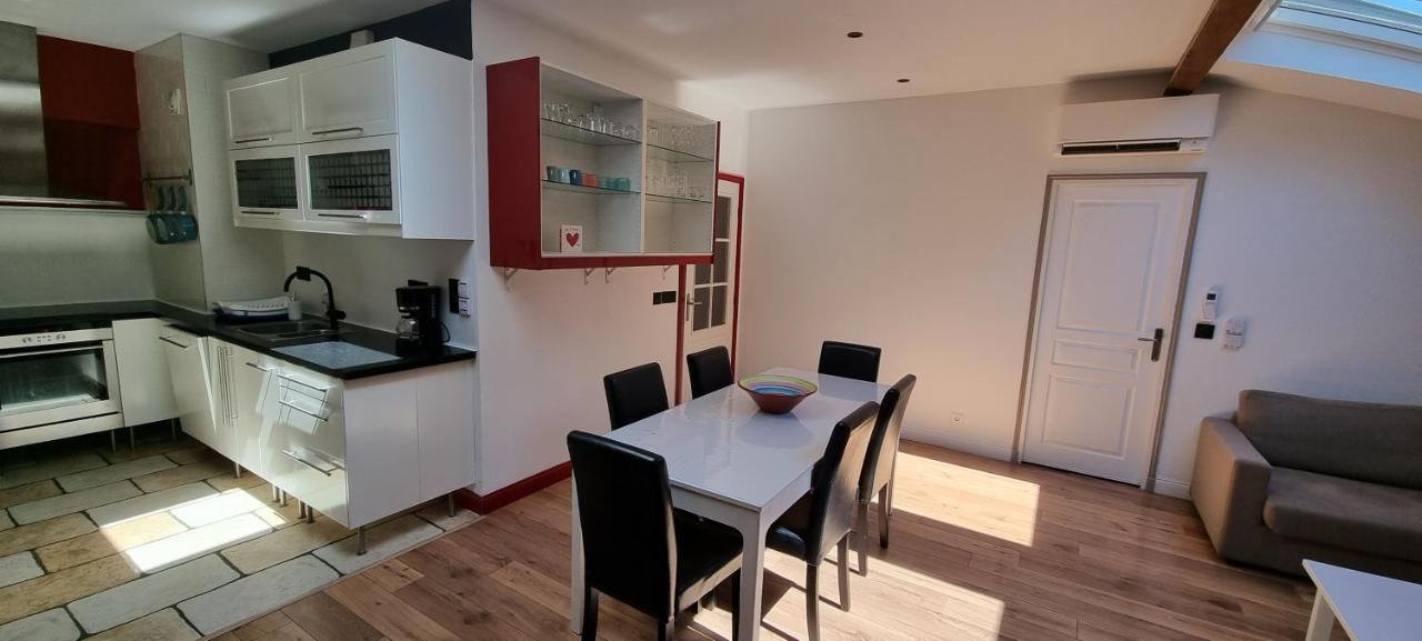 Loft 80M2 En Plein Coeur De La Vieille Ville 3 Etoiles Toulon Bagian luar foto